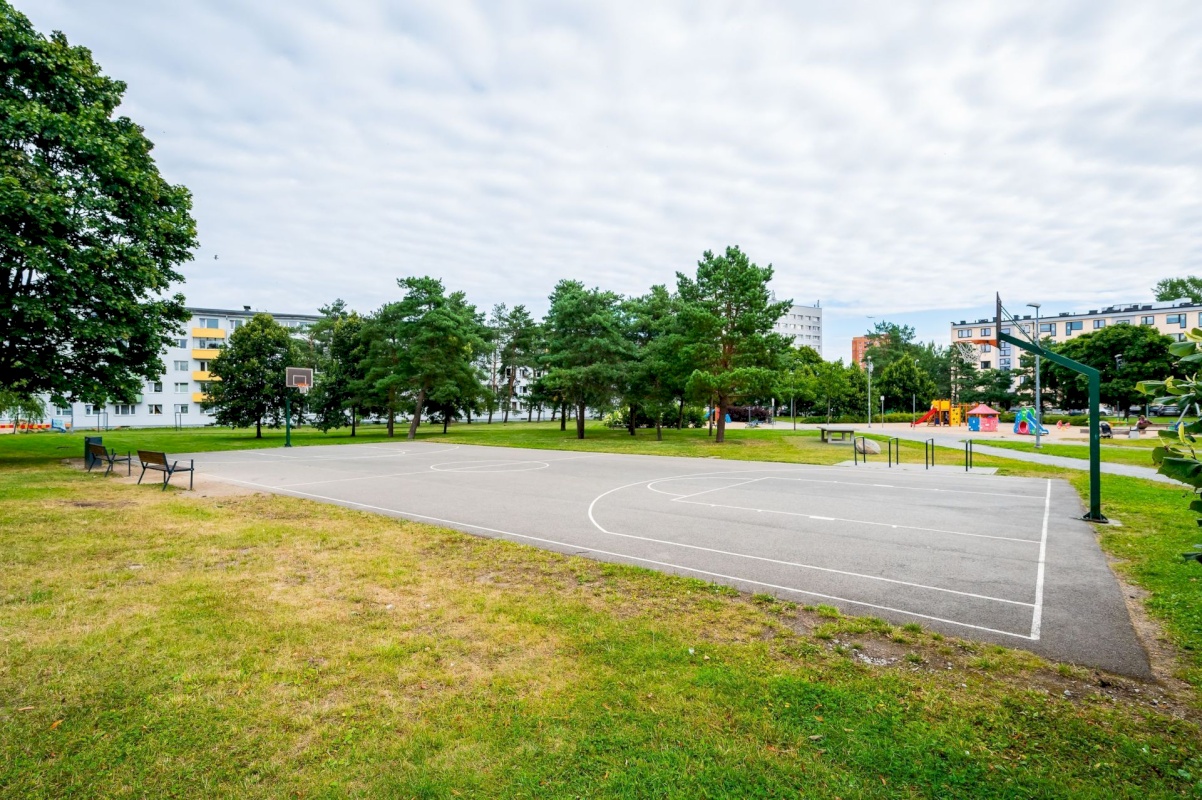 Tallinn, Mustamäe linnaosa, Mustamäe, Sõpruse pst 235
