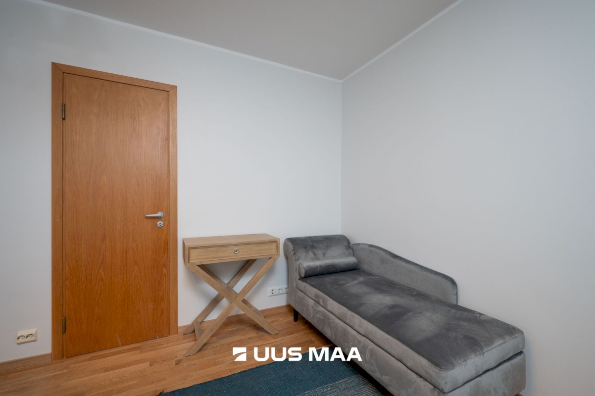 Tallinn, Kesklinna linnaosa, Karu tn 11
