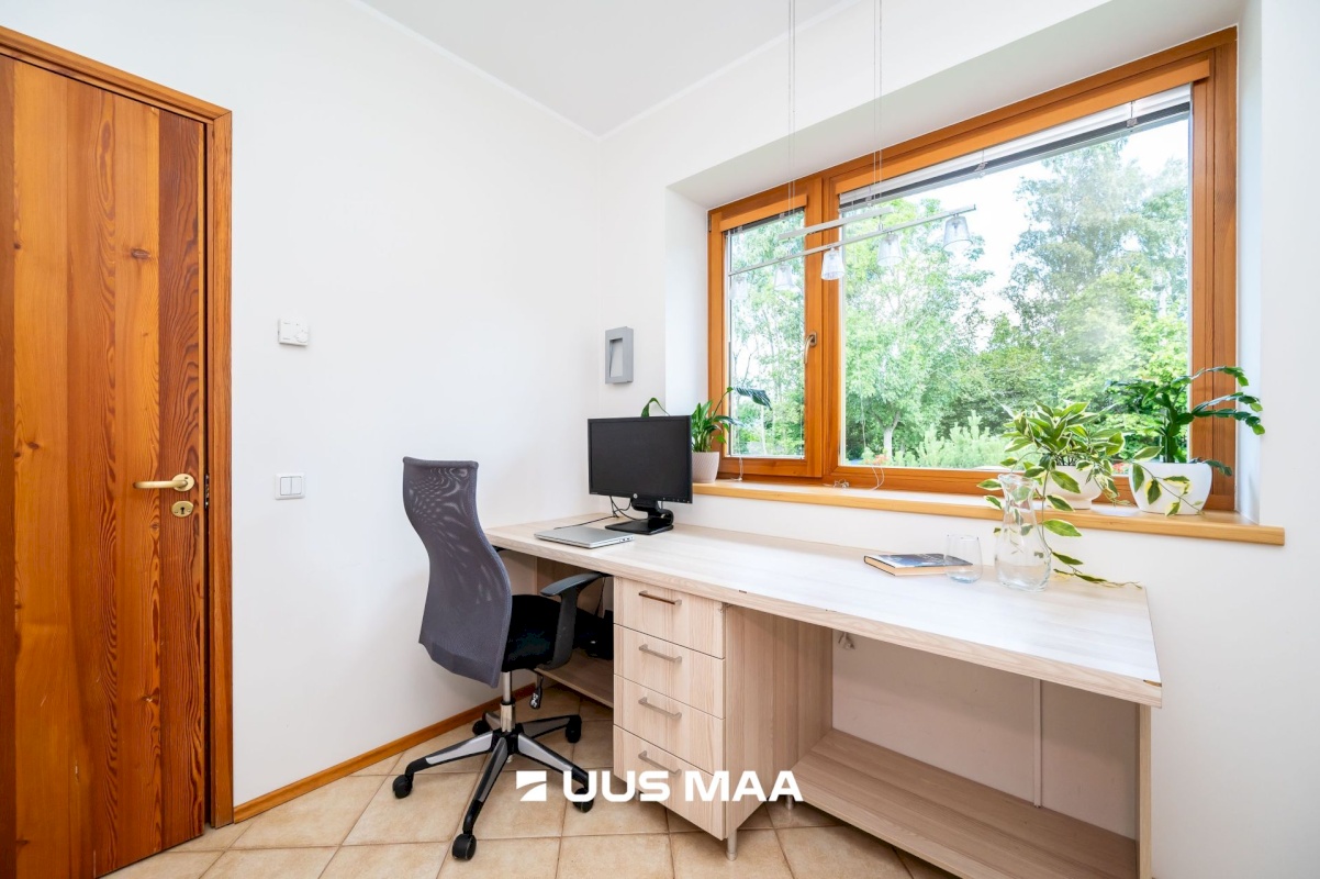 Keila linn, Kullerkupu 9