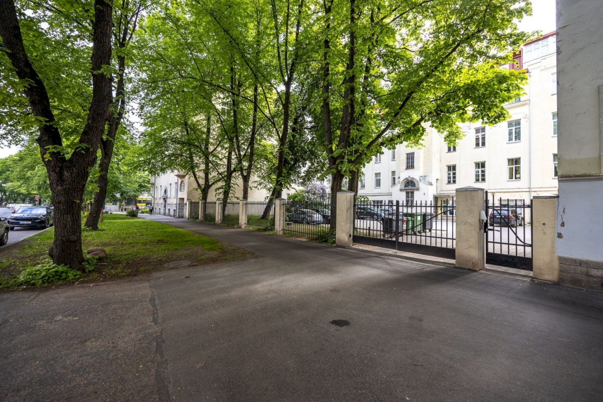 Tallinn, Kesklinna linnaosa, F. R. Kreutzwaldi 13
