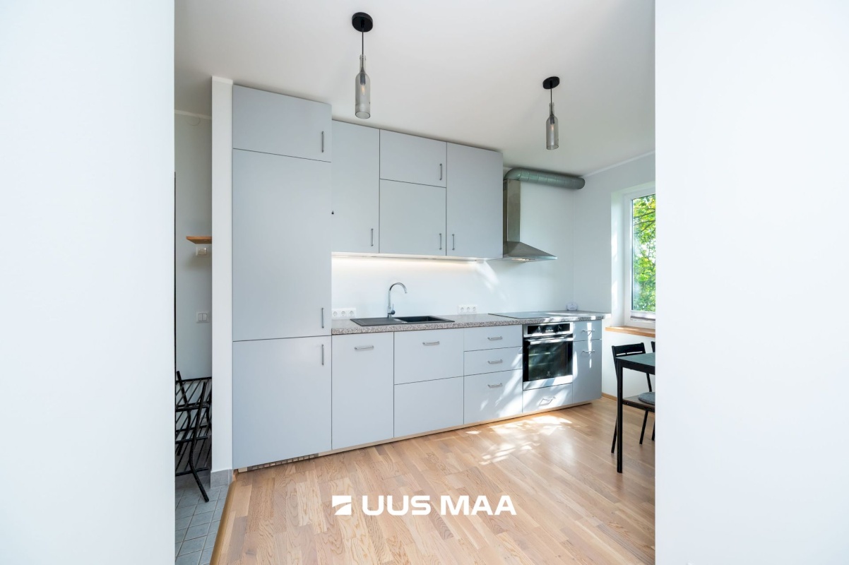 Tallinn, Nõmme linnaosa, Hiiu, Vääna 4