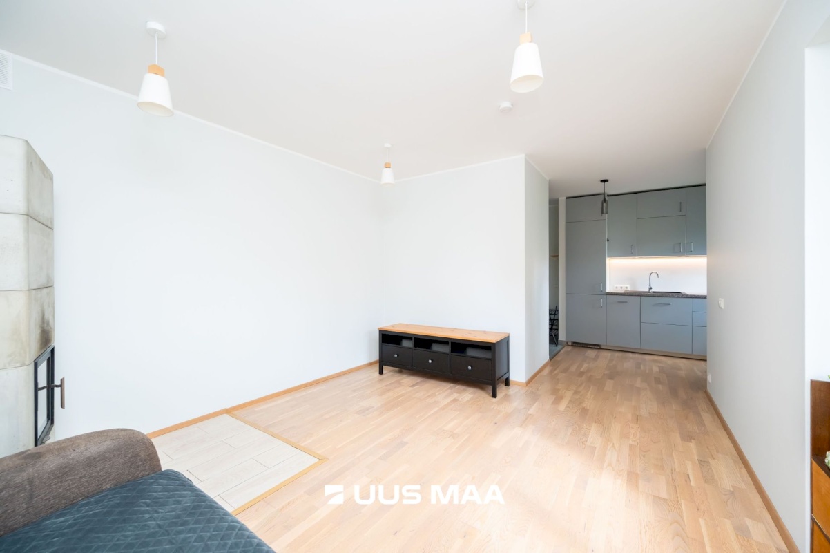 Tallinn, Nõmme linnaosa, Hiiu, Vääna 4