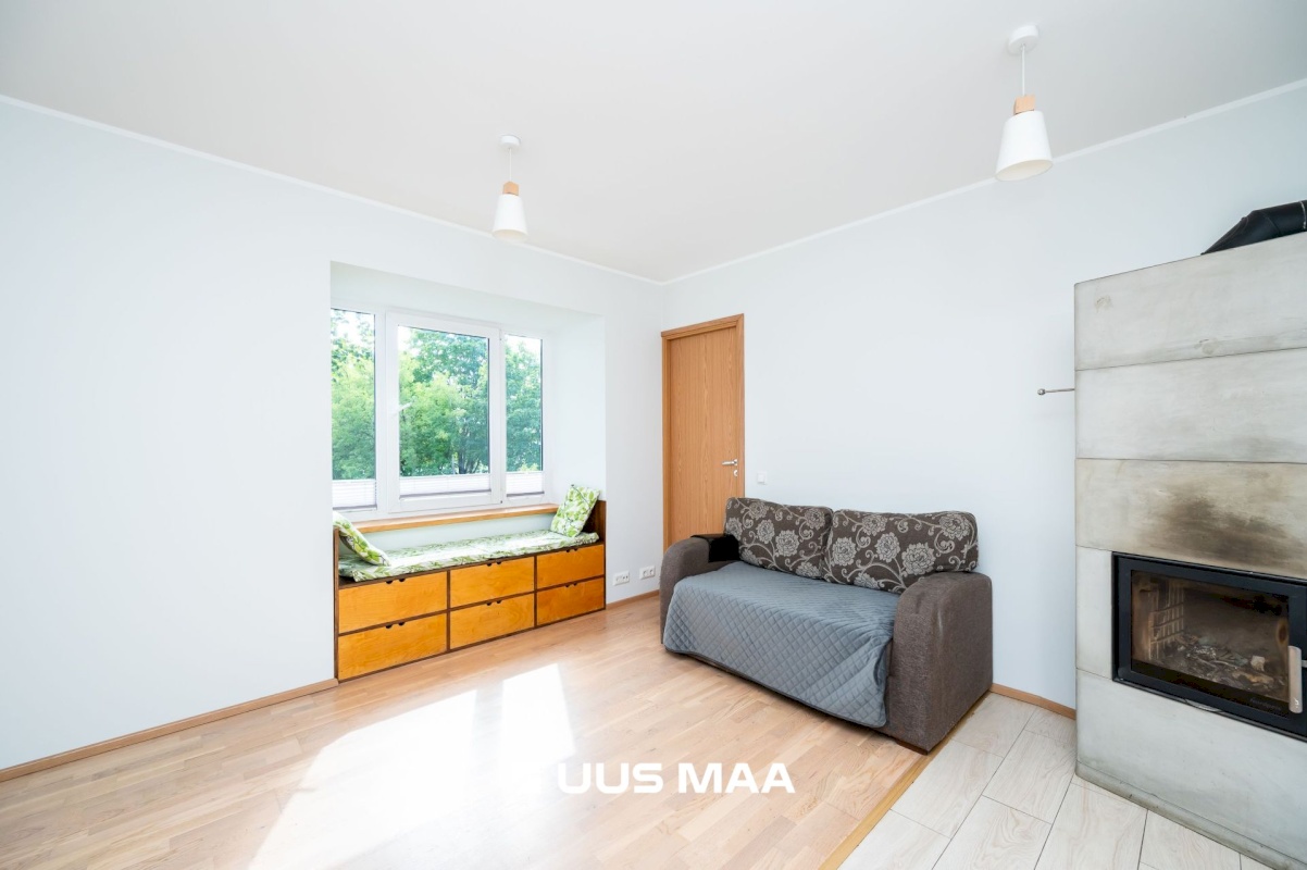 Tallinn, Nõmme linnaosa, Hiiu, Vääna 4