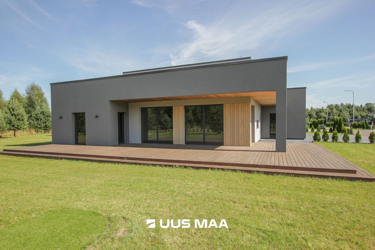 Tori vald, Nurme küla, Köömne tn 4