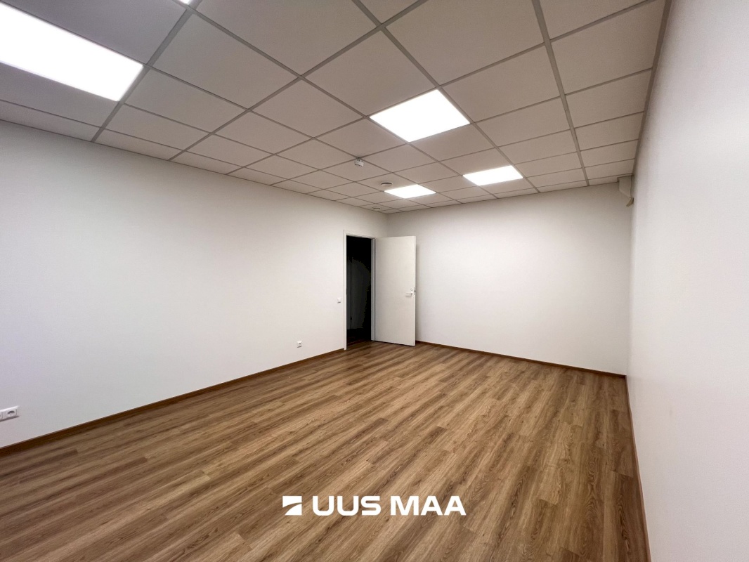 Tallinn, Kesklinna linnaosa, Pärnu mnt 160C