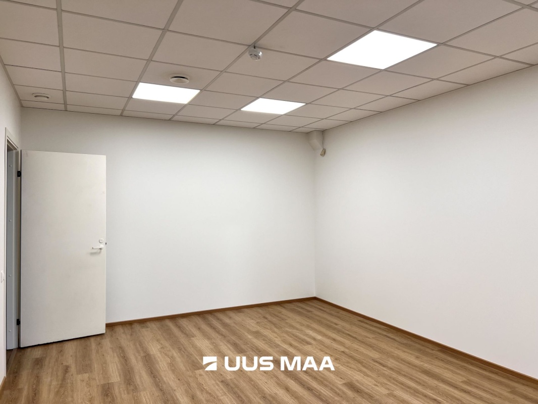 Tallinn, Kesklinna linnaosa, Pärnu mnt 160C