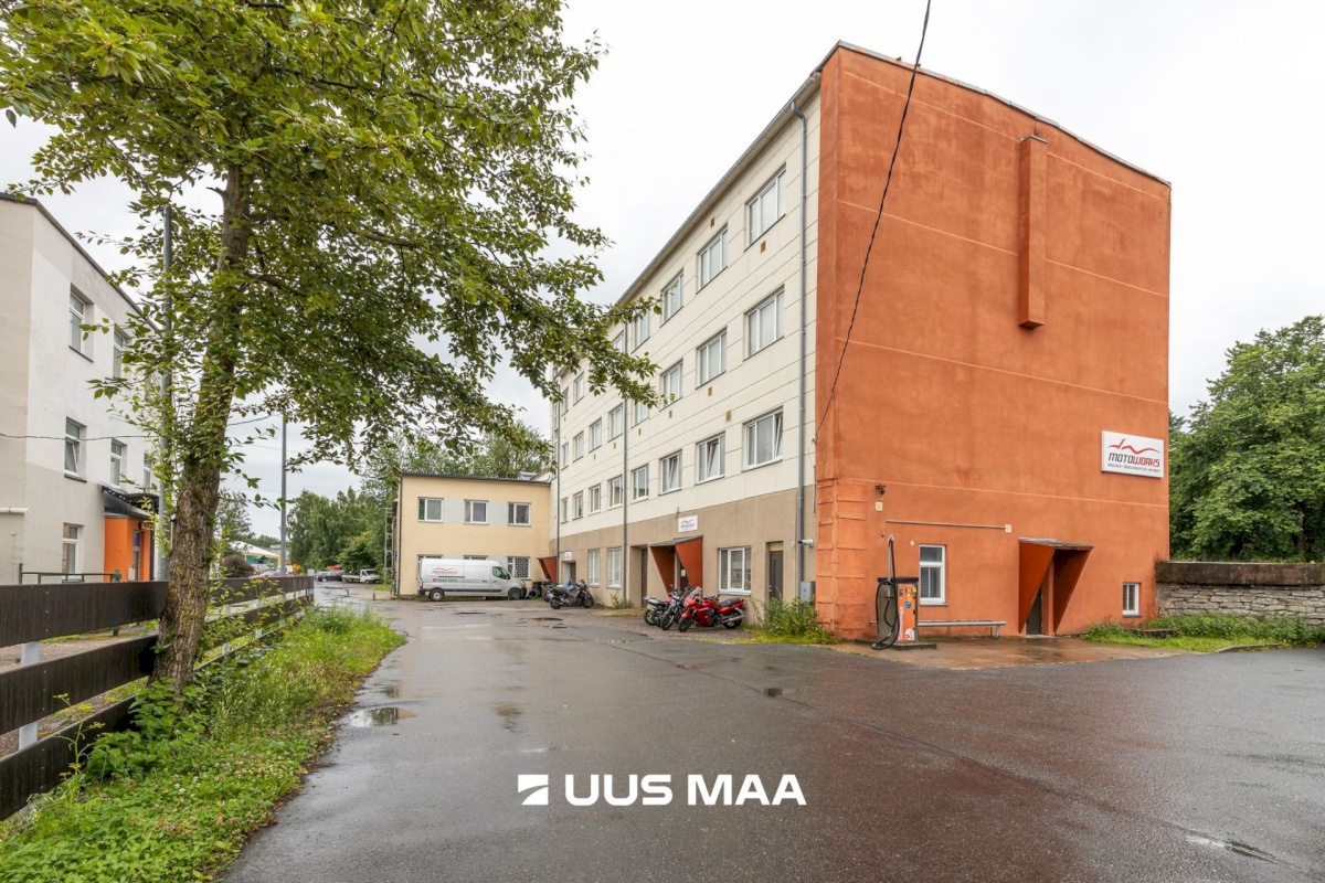 Tallinn, Nõmme linnaosa, Männiku, Väike-Männiku 4