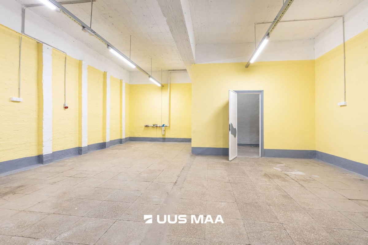 Tallinn, Nõmme linnaosa, Männiku, Väike-Männiku 4