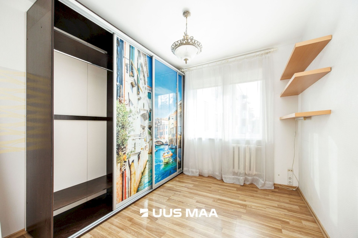 Tallinn, Lasnamäe linnaosa, Punane 25