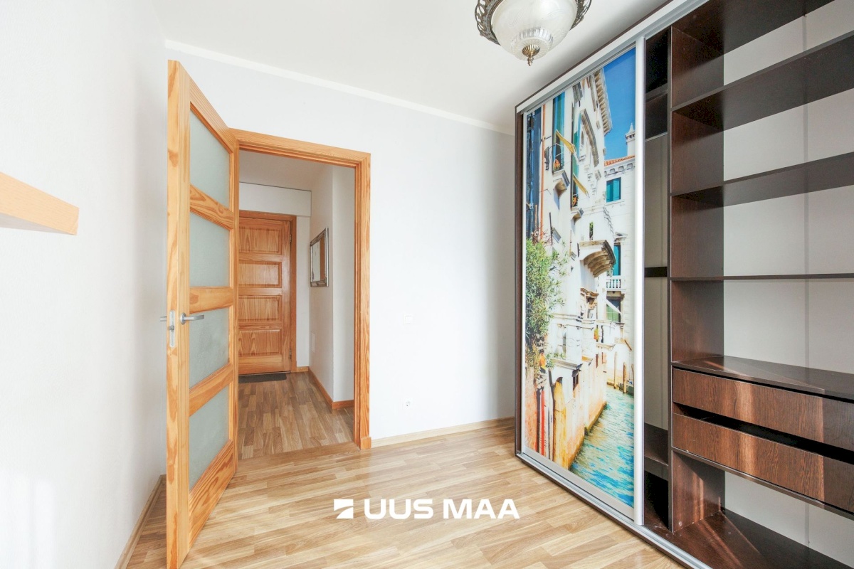 Tallinn, Lasnamäe linnaosa, Punane 25