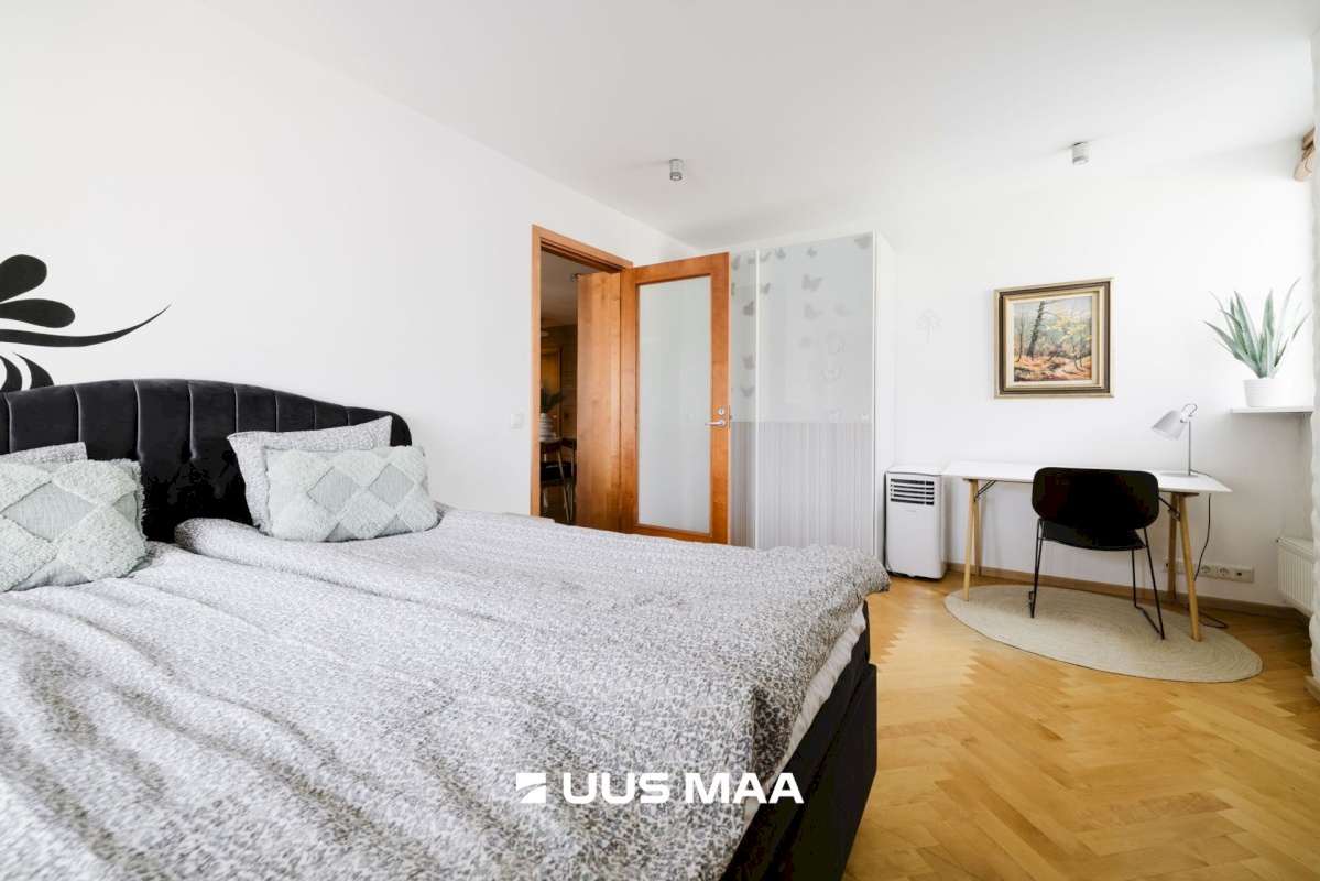 Tallinn, Kesklinna linnaosa, Suur-Karja 4