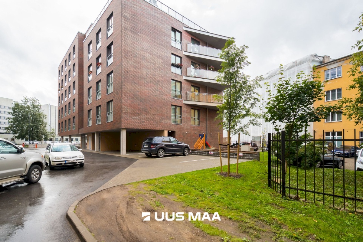 Tallinn, Kesklinna linnaosa, Pronksi 6a