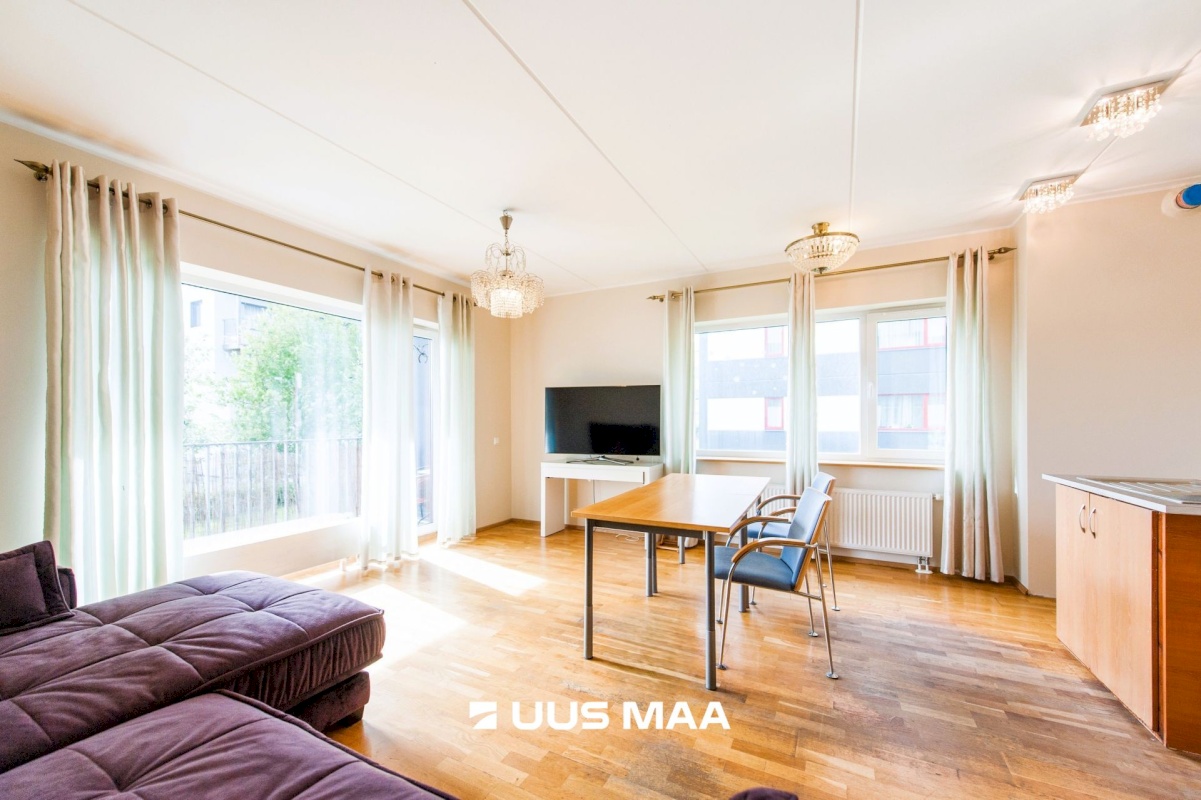 Tallinn, Lasnamäe linnaosa, Uuslinna tn 9/3