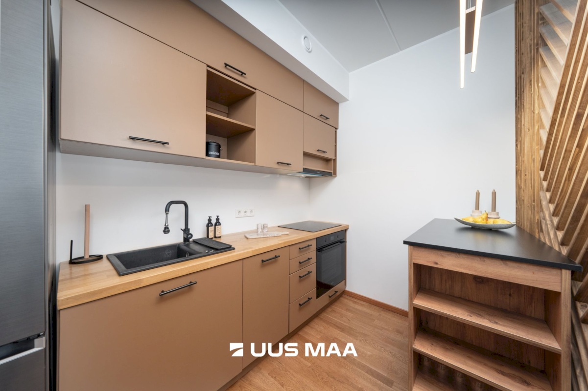 Rae vald, Peetri alevik, Väike-Rae tee 2/13