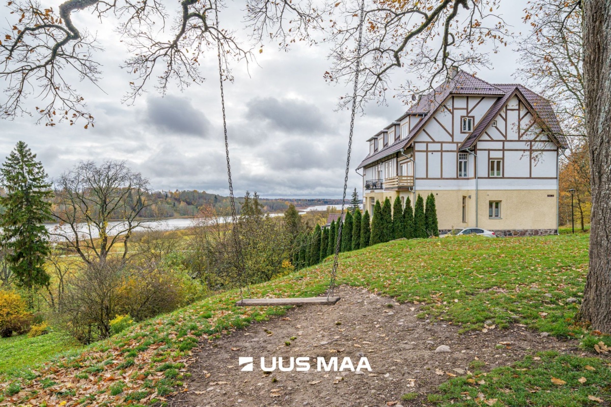 Viljandi linn, Vanalinn, Pikk tn 33