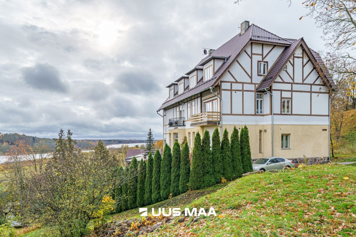 Viljandi linn, Vanalinn, Pikk tn 33