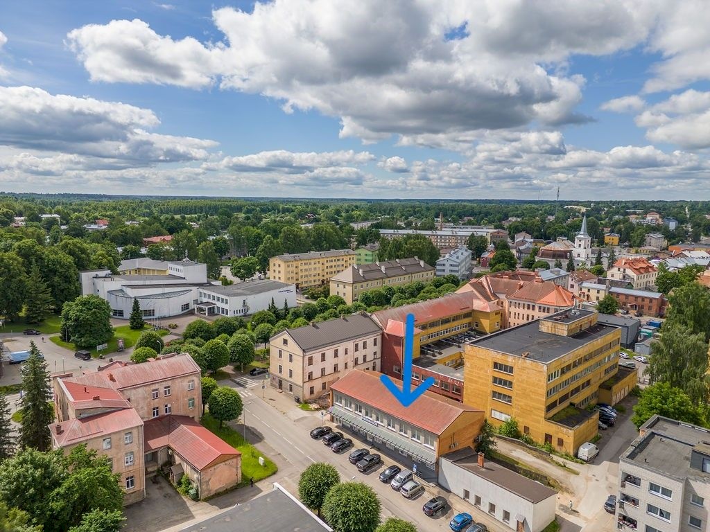Valga vald, Valga linn, Pärna pst 1
