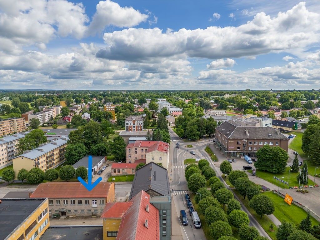 Valga vald, Valga linn, Pärna pst 1
