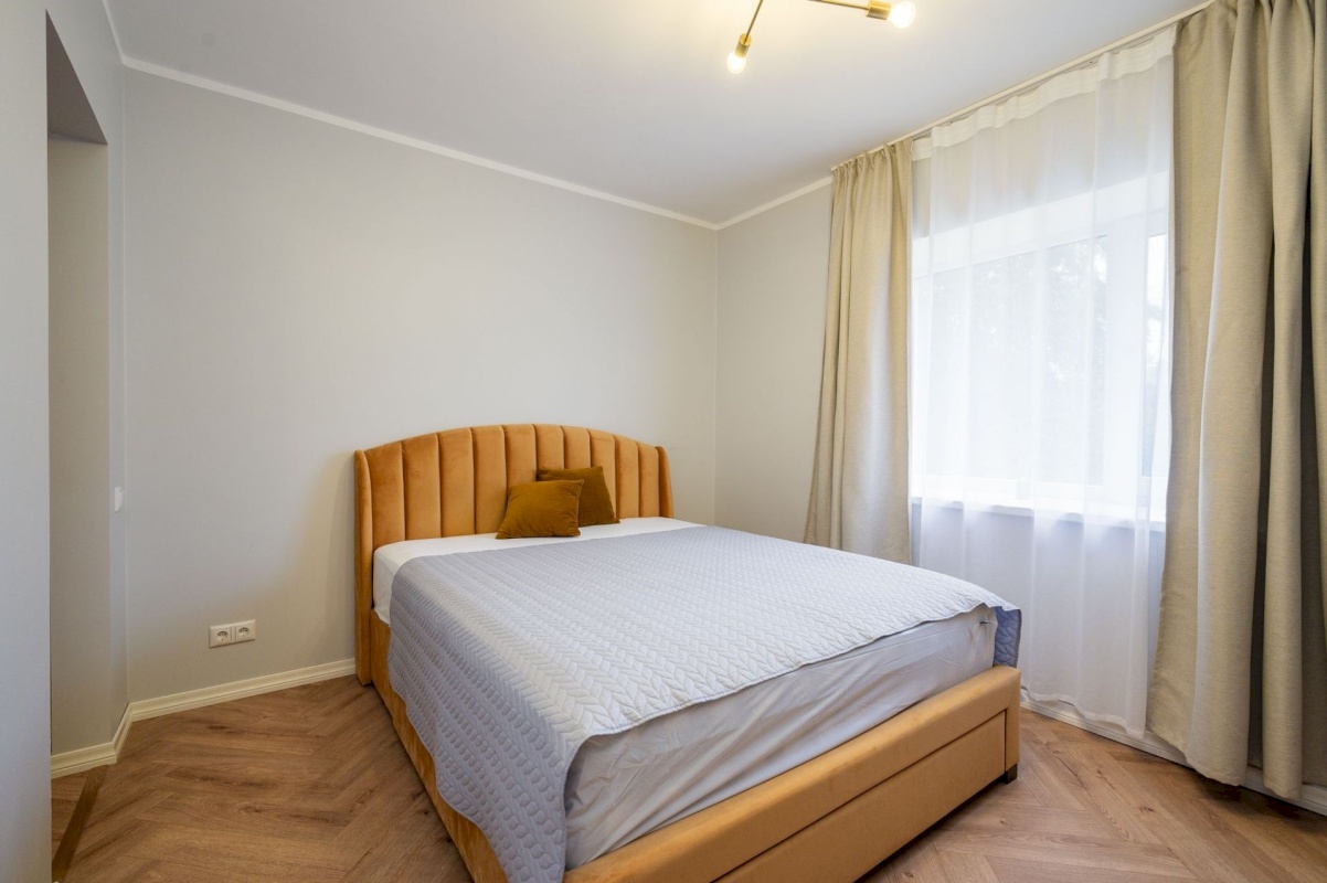Tartu linn, Tartu linn, Raadi-Kruusamäe, Raadimõisa 13