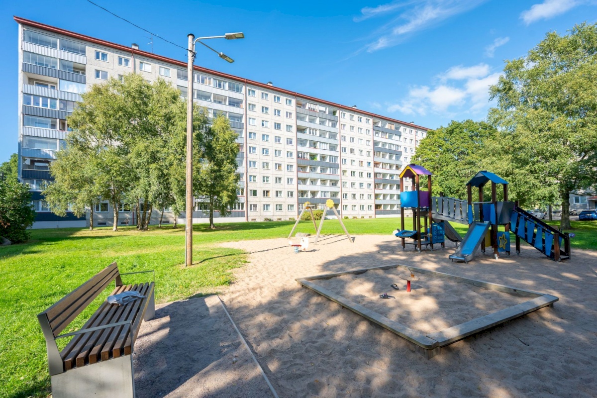 Tallinn, Mustamäe linnaosa, Mustamäe, Mustamäe tee 167