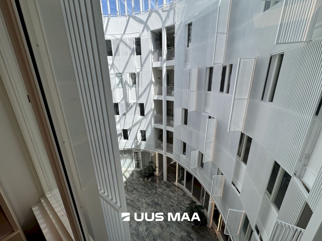 Tallinn, Kesklinna linnaosa, Tõnismäe, Roosikrantsi 11