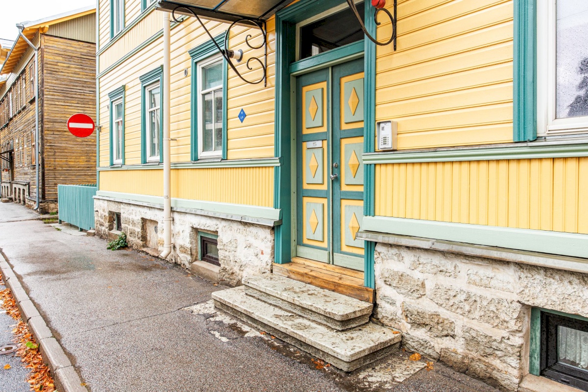 Tallinn, Kesklinna linnaosa, Kadriorg, Vilmsi 37
