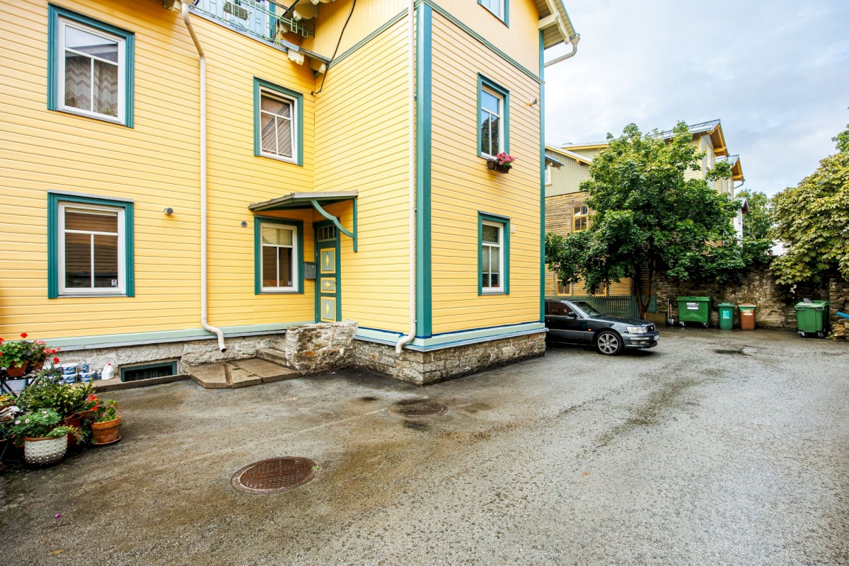 Tallinn, Kesklinna linnaosa, Kadriorg, Vilmsi 37
