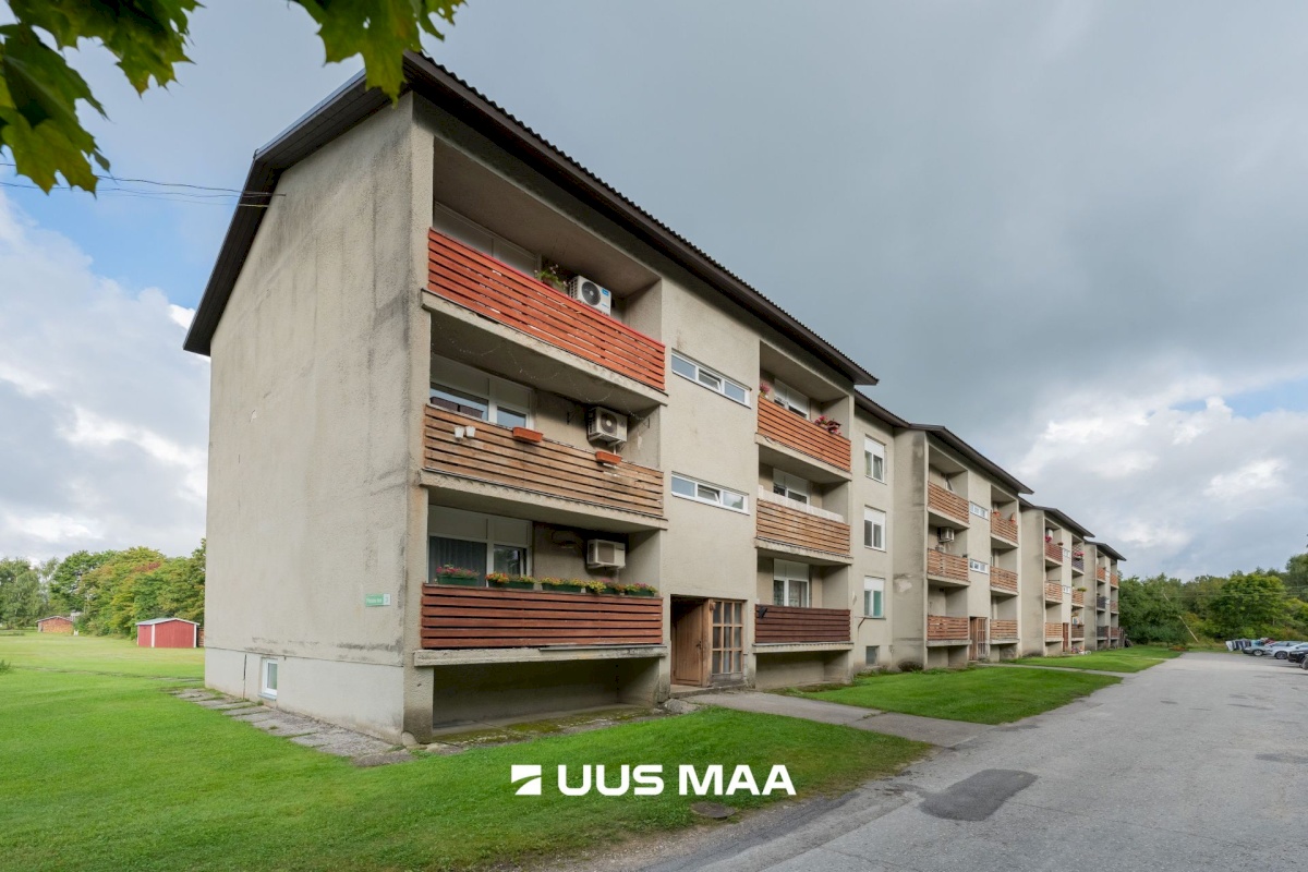 Lääneranna vald, Kõmsi küla, Pihlaka tee 3