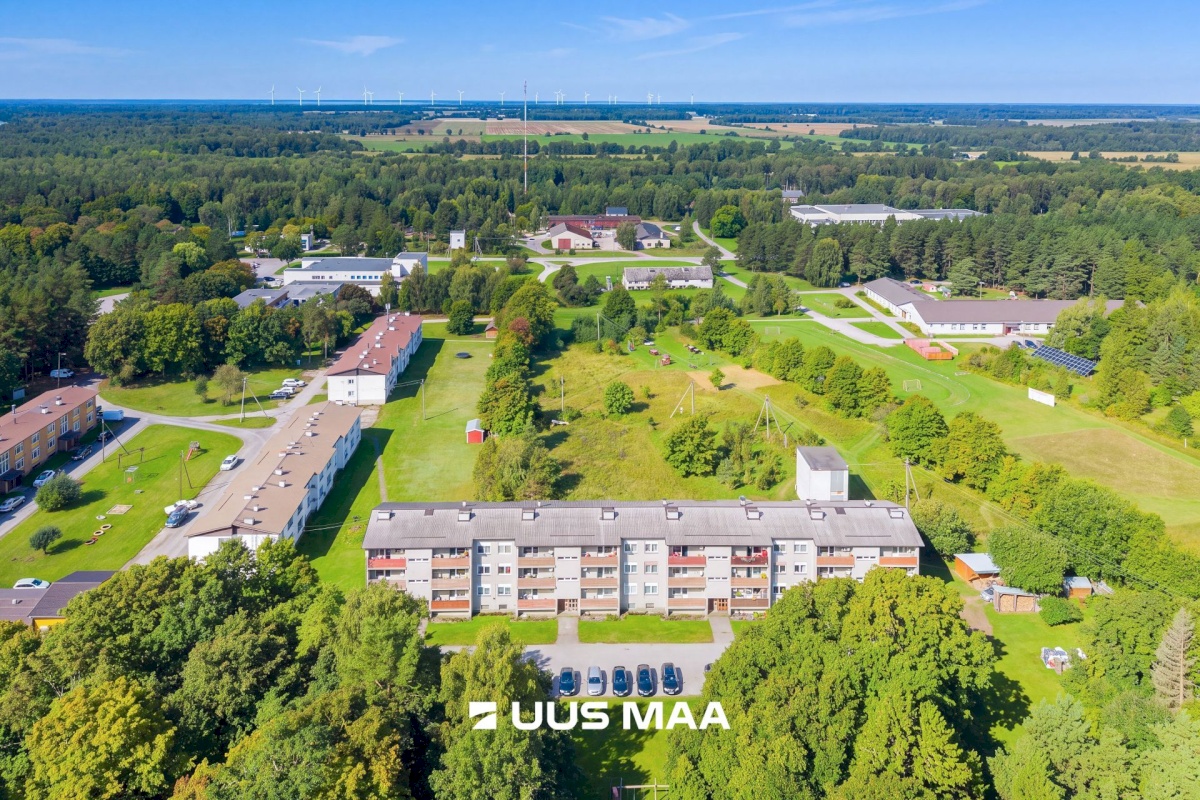 Lääneranna vald, Kõmsi küla, Pihlaka tee 3