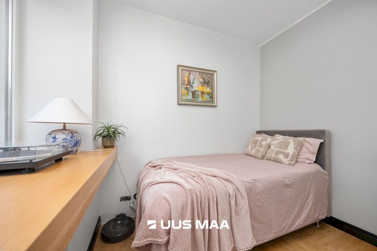 Tallinn, Kesklinna linnaosa, Südalinn, Sakala 12
