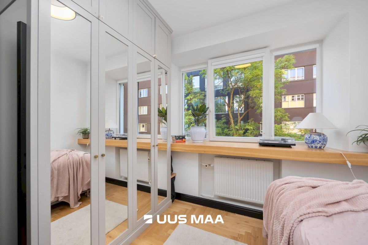 Tallinn, Kesklinna linnaosa, Südalinn, Sakala 12