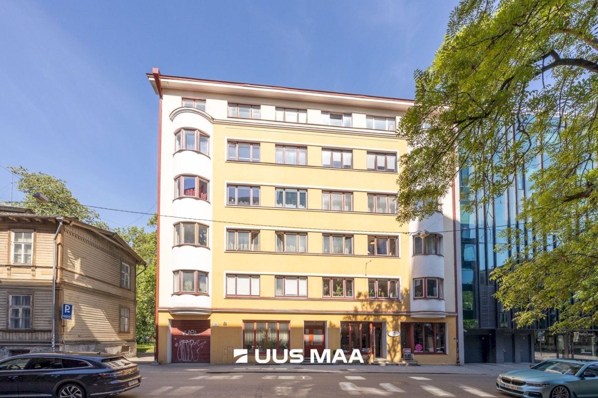 Tallinn, Kesklinna linnaosa, Südalinn, Sakala 12