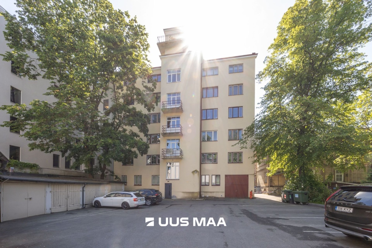 Tallinn, Kesklinna linnaosa, Südalinn, Sakala 12