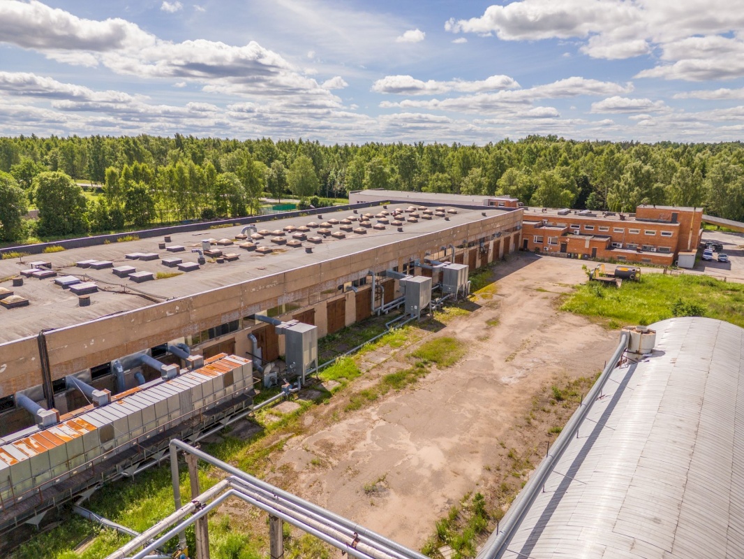 Tõrva vald, Tõrva linn, Tööstuse 1  ja 3