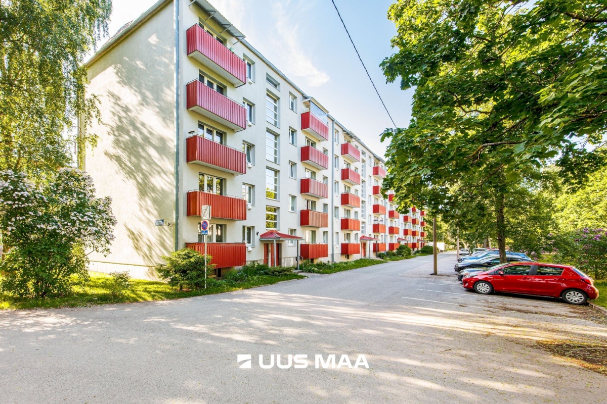 Tallinn, Mustamäe linnaosa, Mustamäe, Keskuse 22