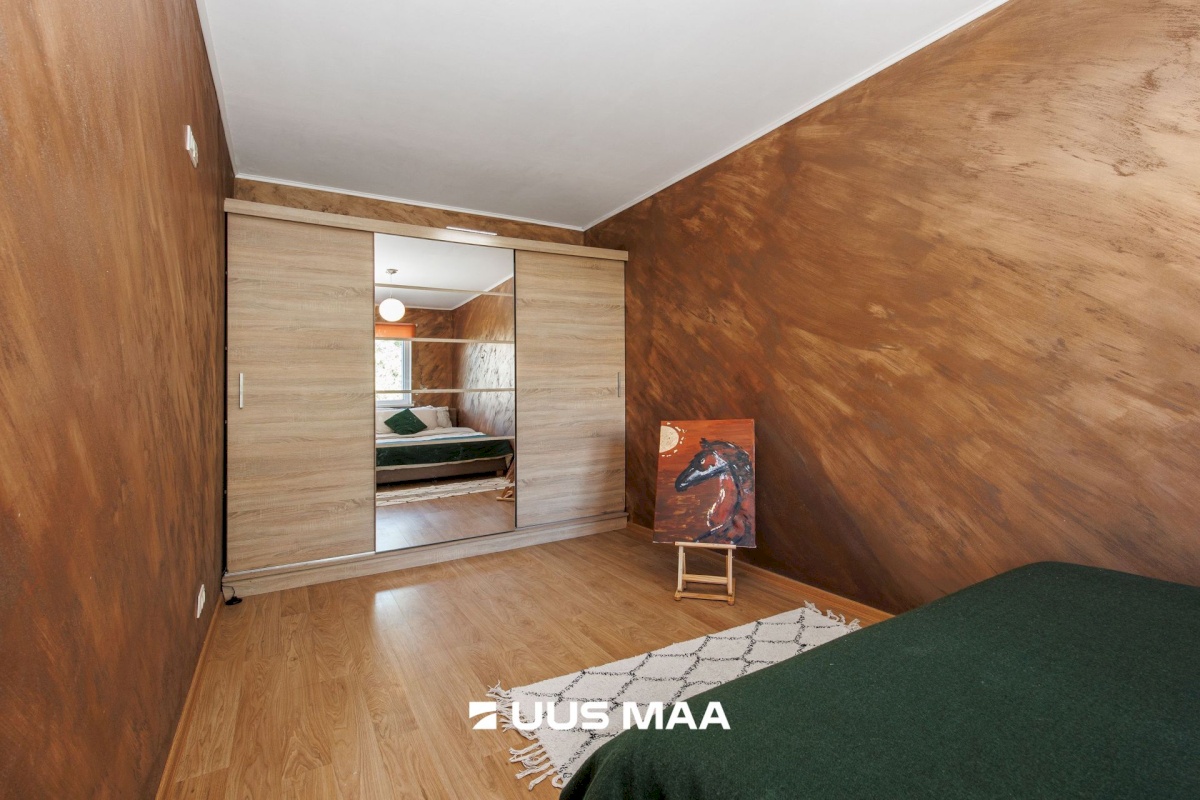 Tallinn, Mustamäe linnaosa, Mustamäe, Keskuse 22