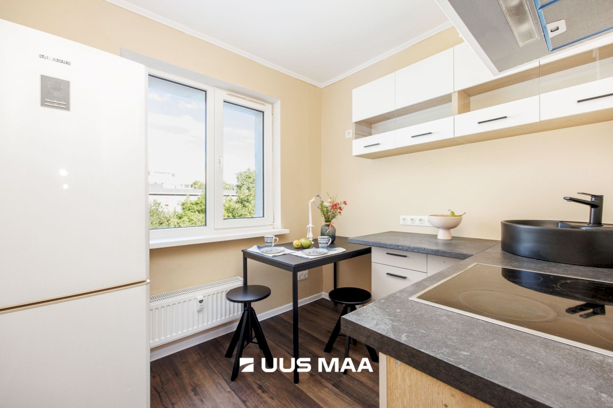 Tallinn, Mustamäe linnaosa, Mustamäe, Keskuse 22