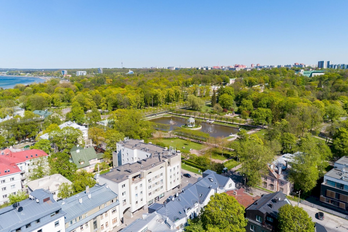 Tallinn, Kesklinna linnaosa, Kadriorg, L. Koidula 15