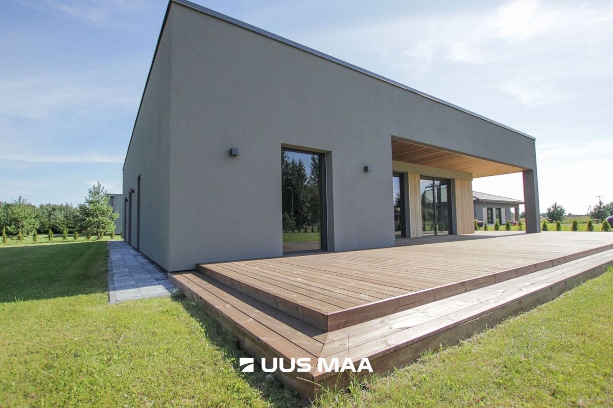 Tori vald, Nurme küla, Köömne tn 4