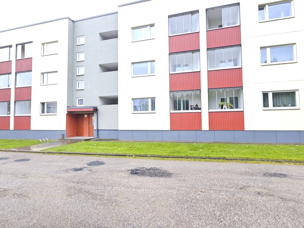 Rakvere linn, Linnu tee 11