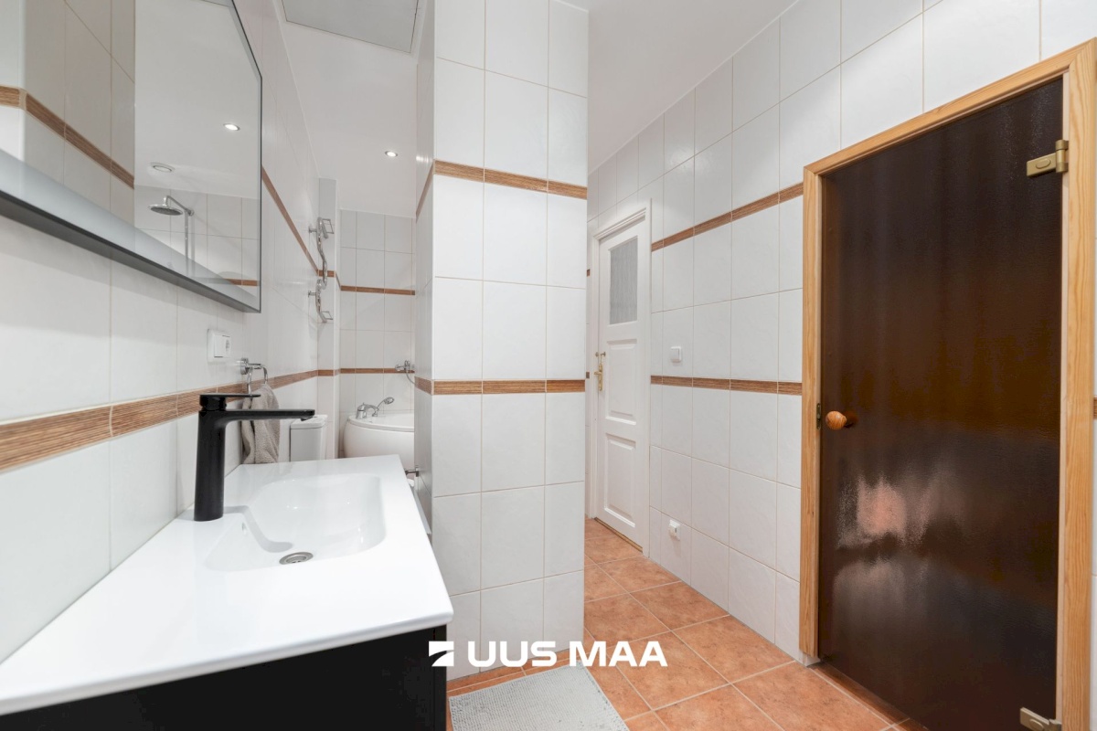 Tallinn, Kesklinna linnaosa, Vanalinn, Suur-Karja 18