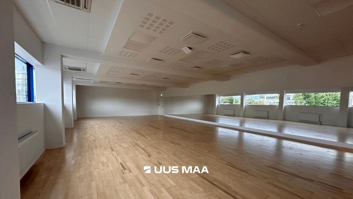 Tallinn, Haabersti linnaosa, Ehitajate tee 114b