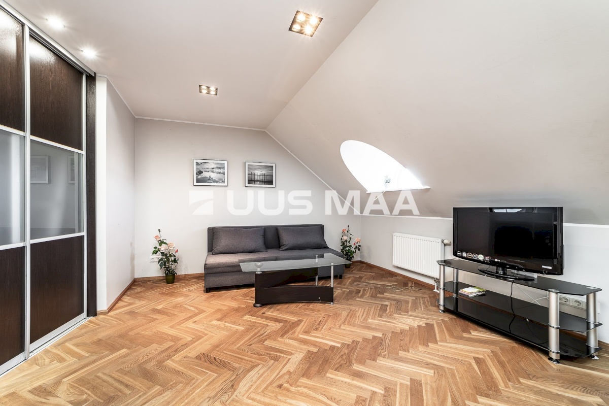 Tallinn, Kesklinna linnaosa, Vanalinn, Uus tn 28