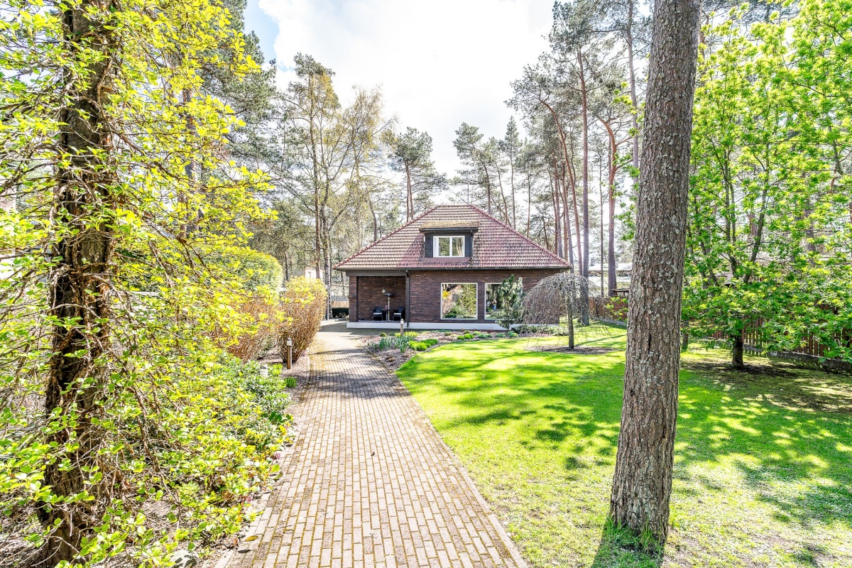 Tallinn, Nõmme linnaosa, Valguse 1
