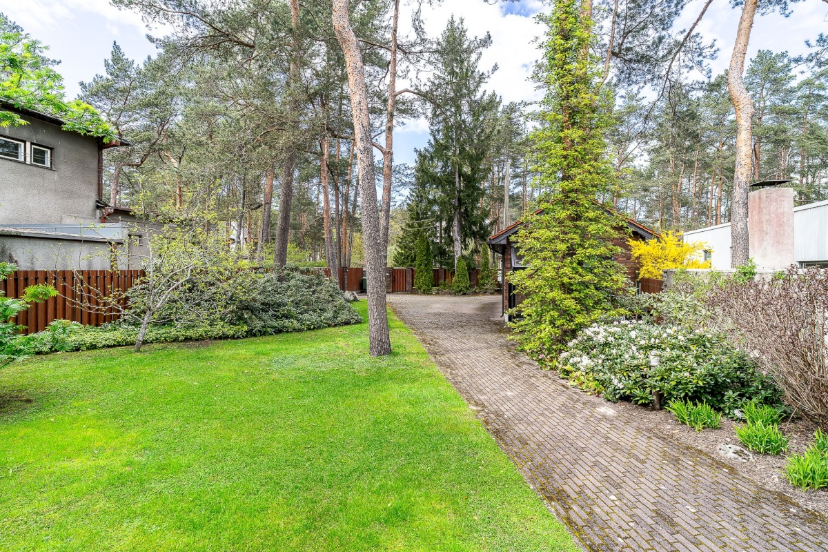 Tallinn, Nõmme linnaosa, Valguse 1