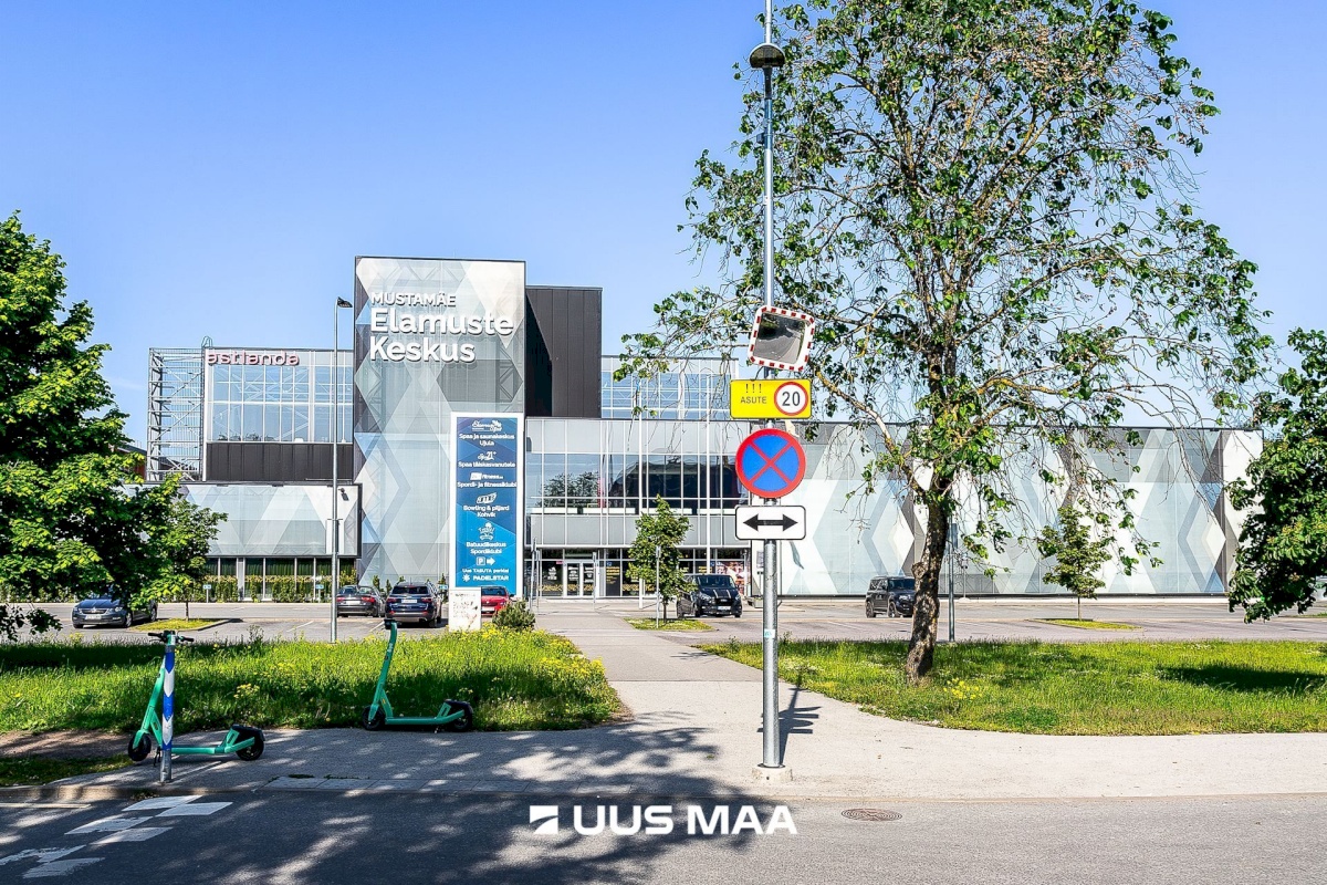 Tallinn, Mustamäe linnaosa, Ehitajate tee 49